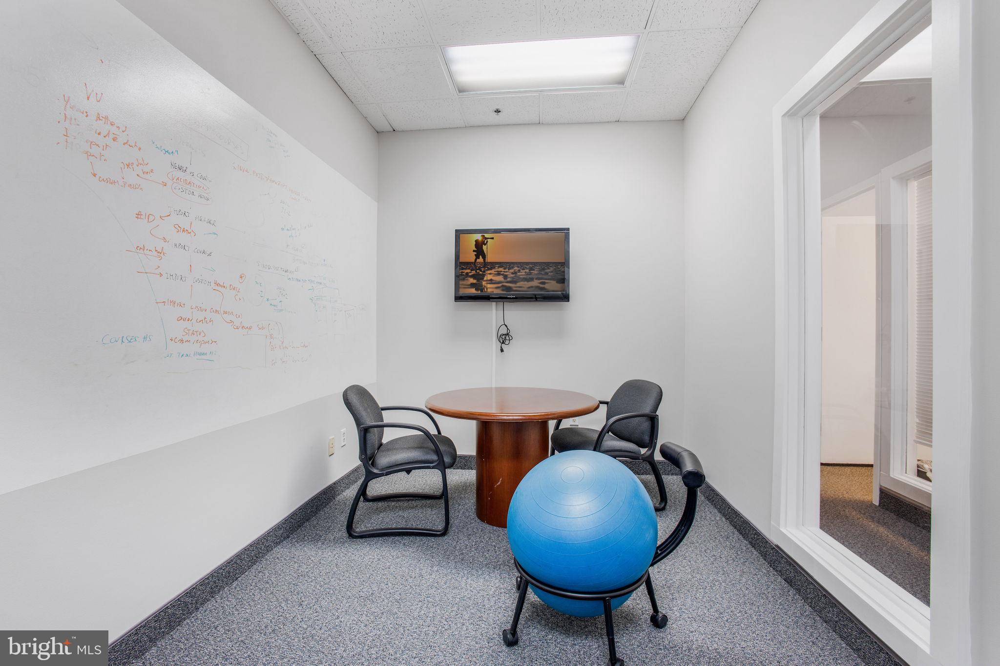 DEL RAY - Commercial Sale