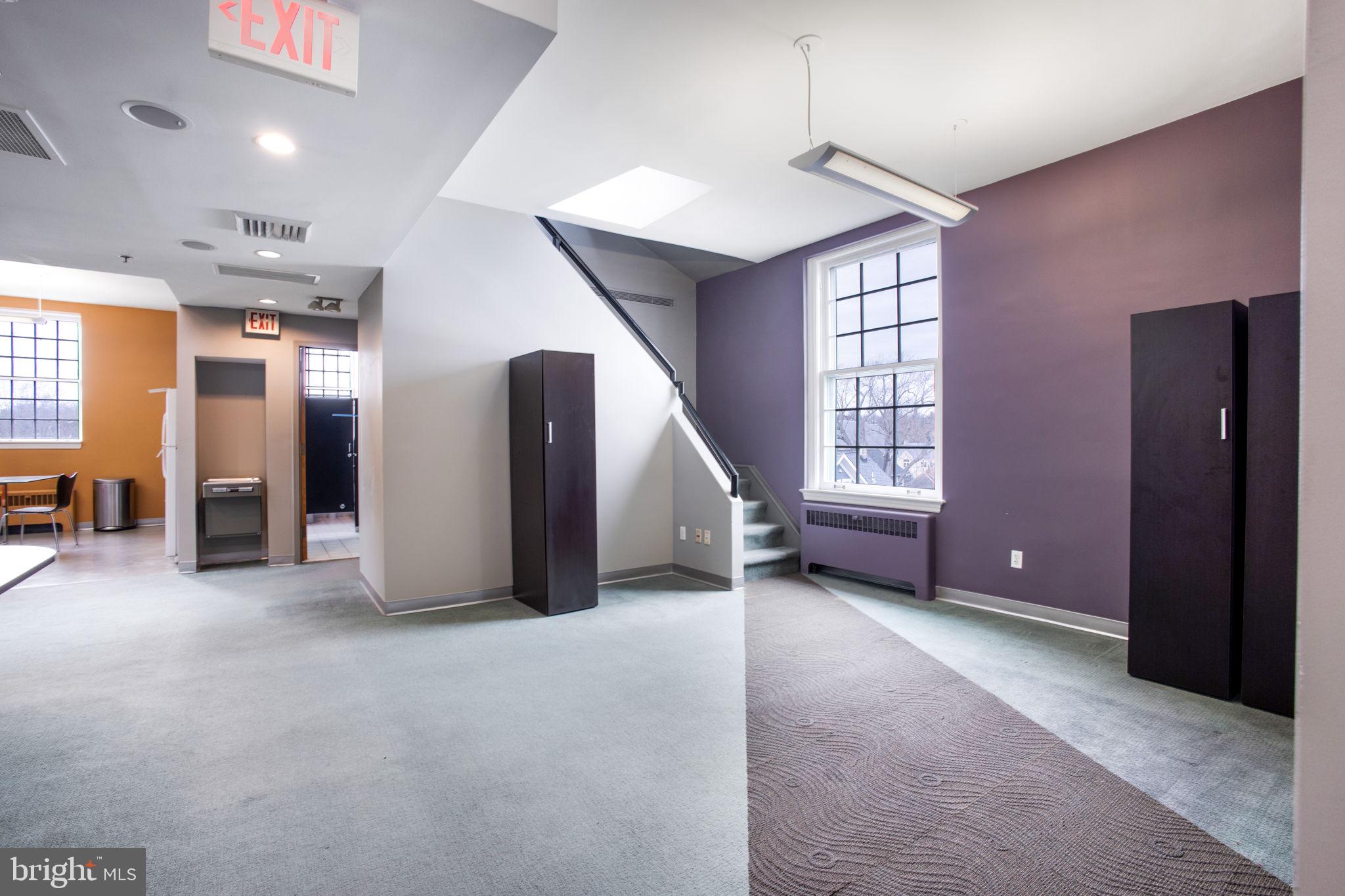 DEL RAY - Commercial Sale