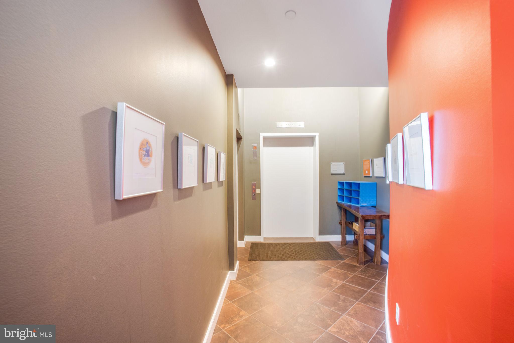 DEL RAY - Commercial Sale