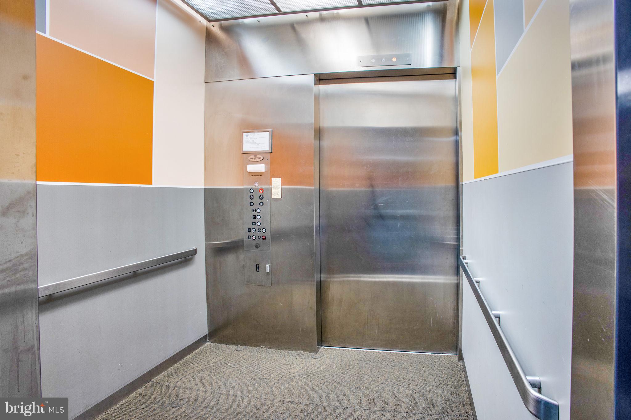 DEL RAY - Commercial Sale