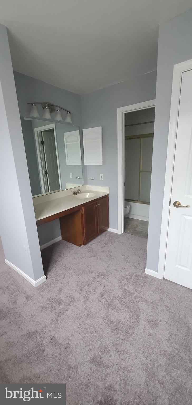 ENFIELD CHASE - Residential Lease