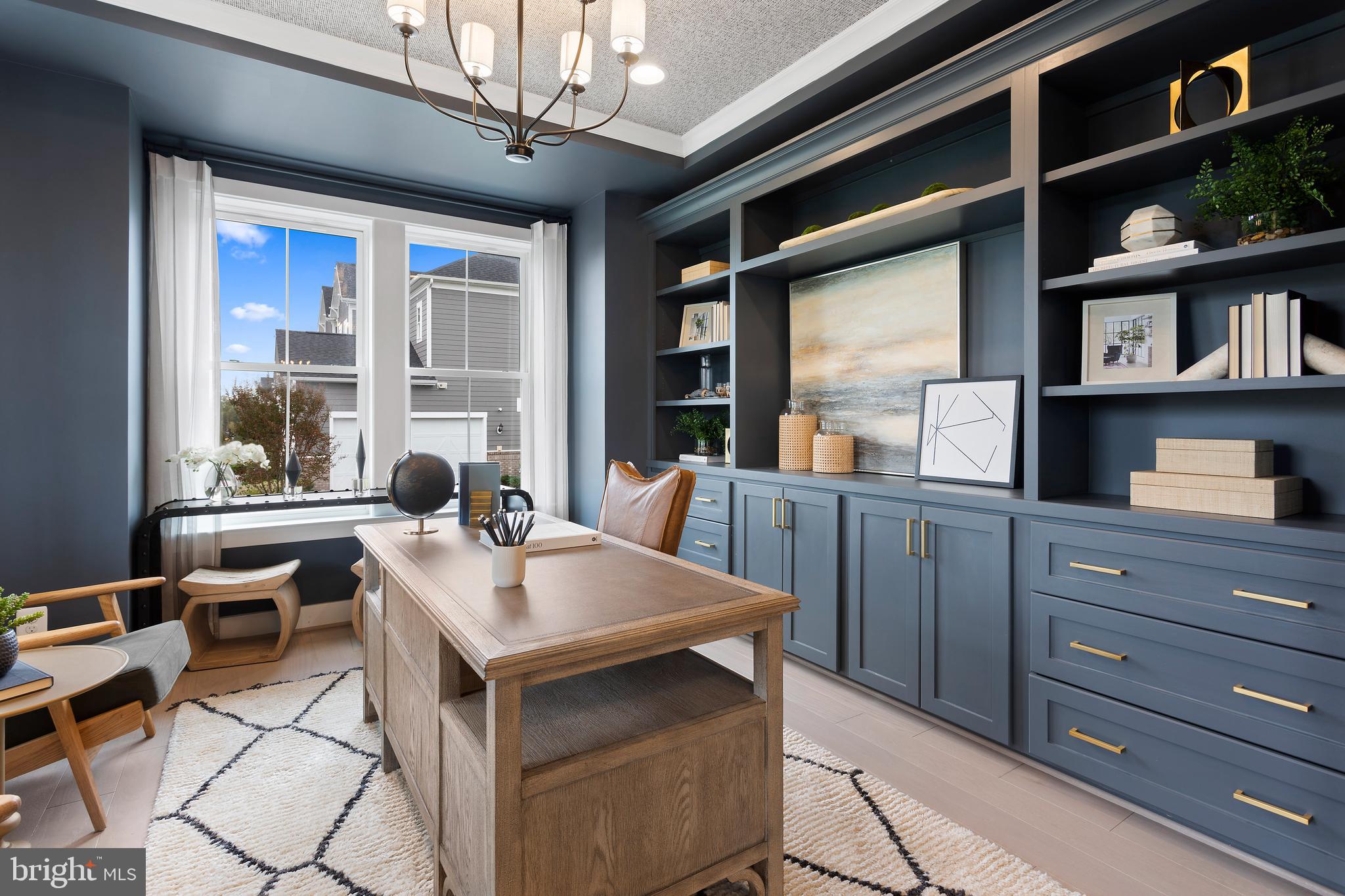 SOUTH LAKE - Residential