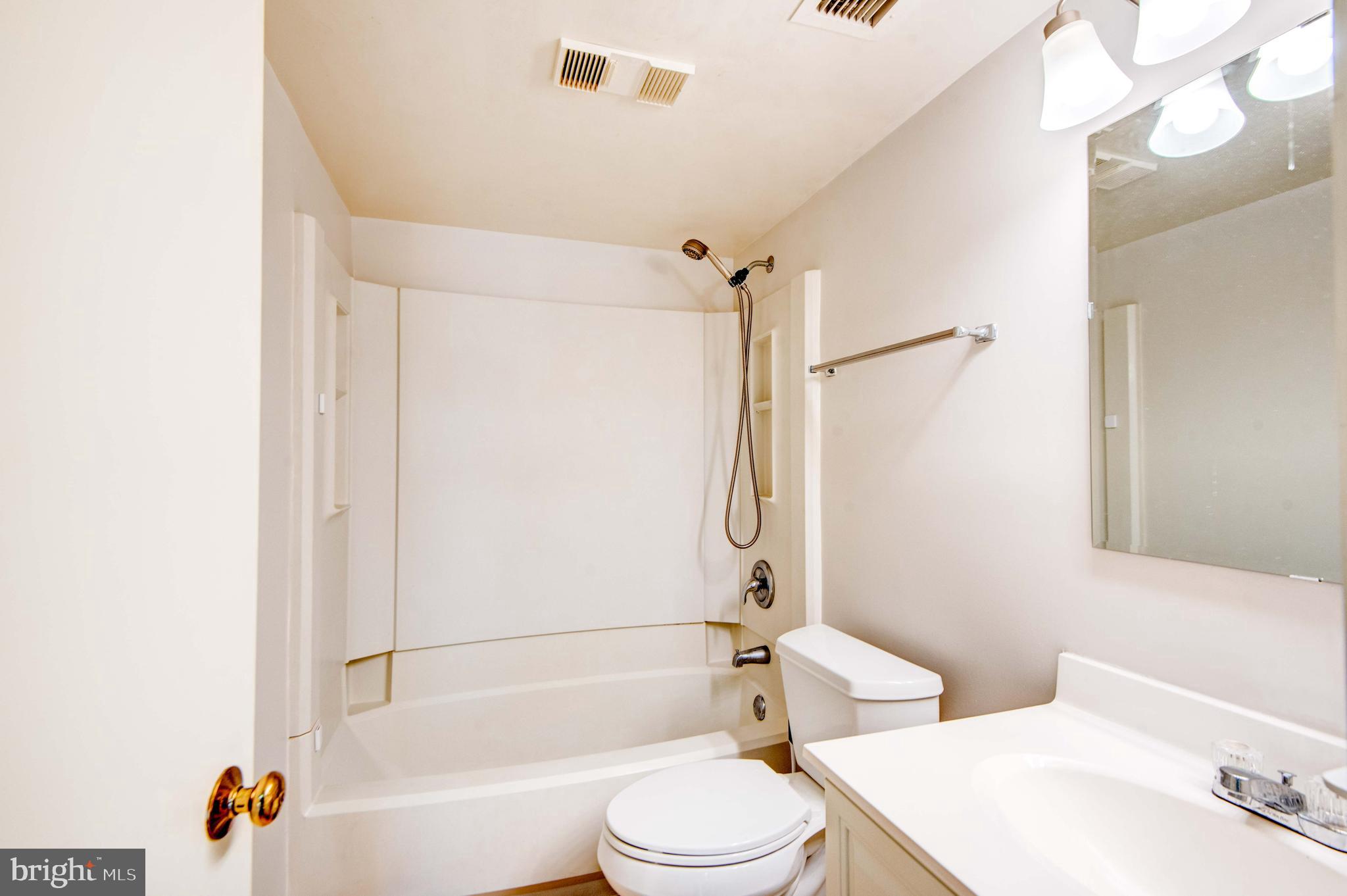 BURKE COVE - Residential Lease