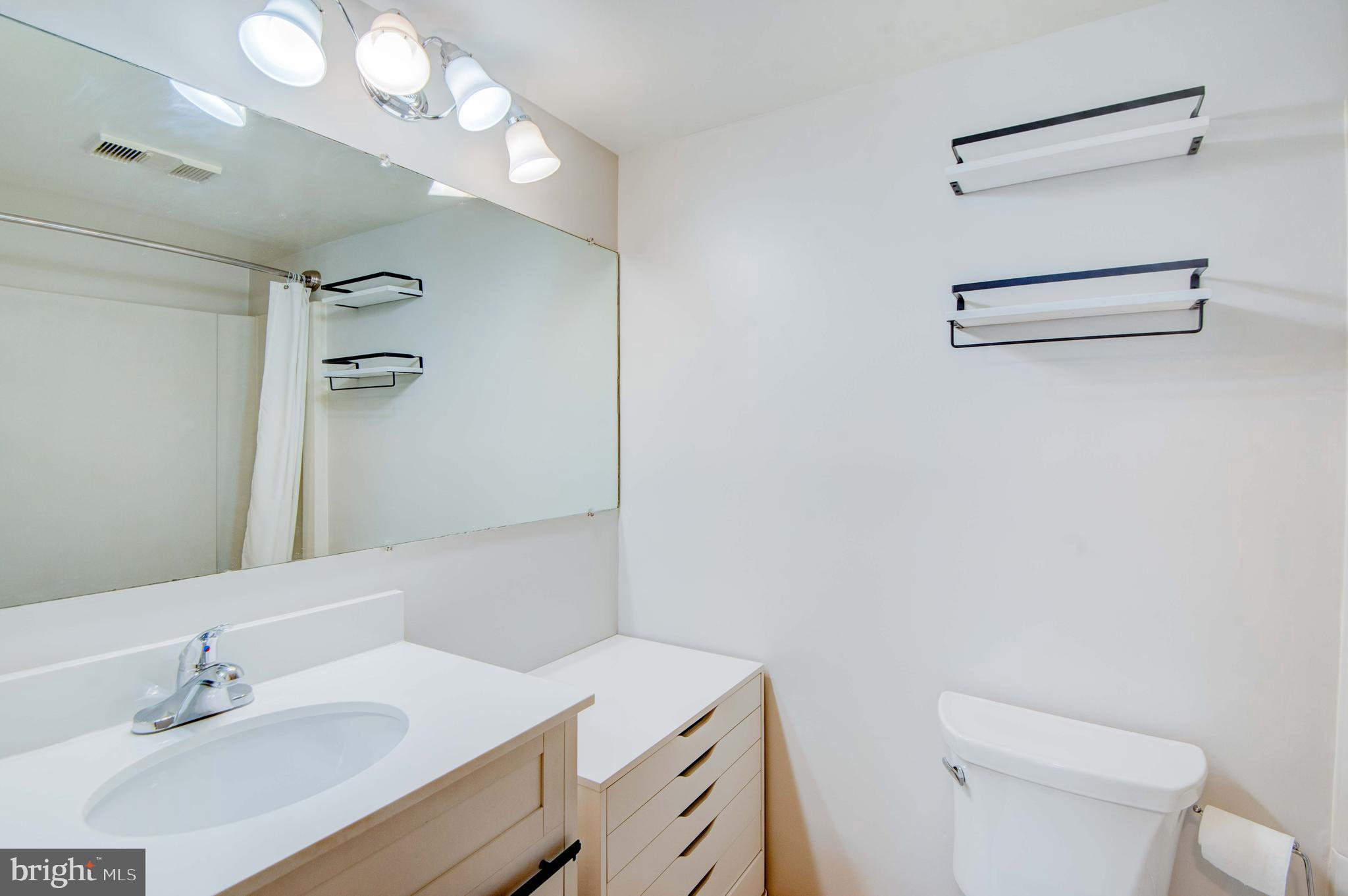 BURKE COVE - Residential Lease