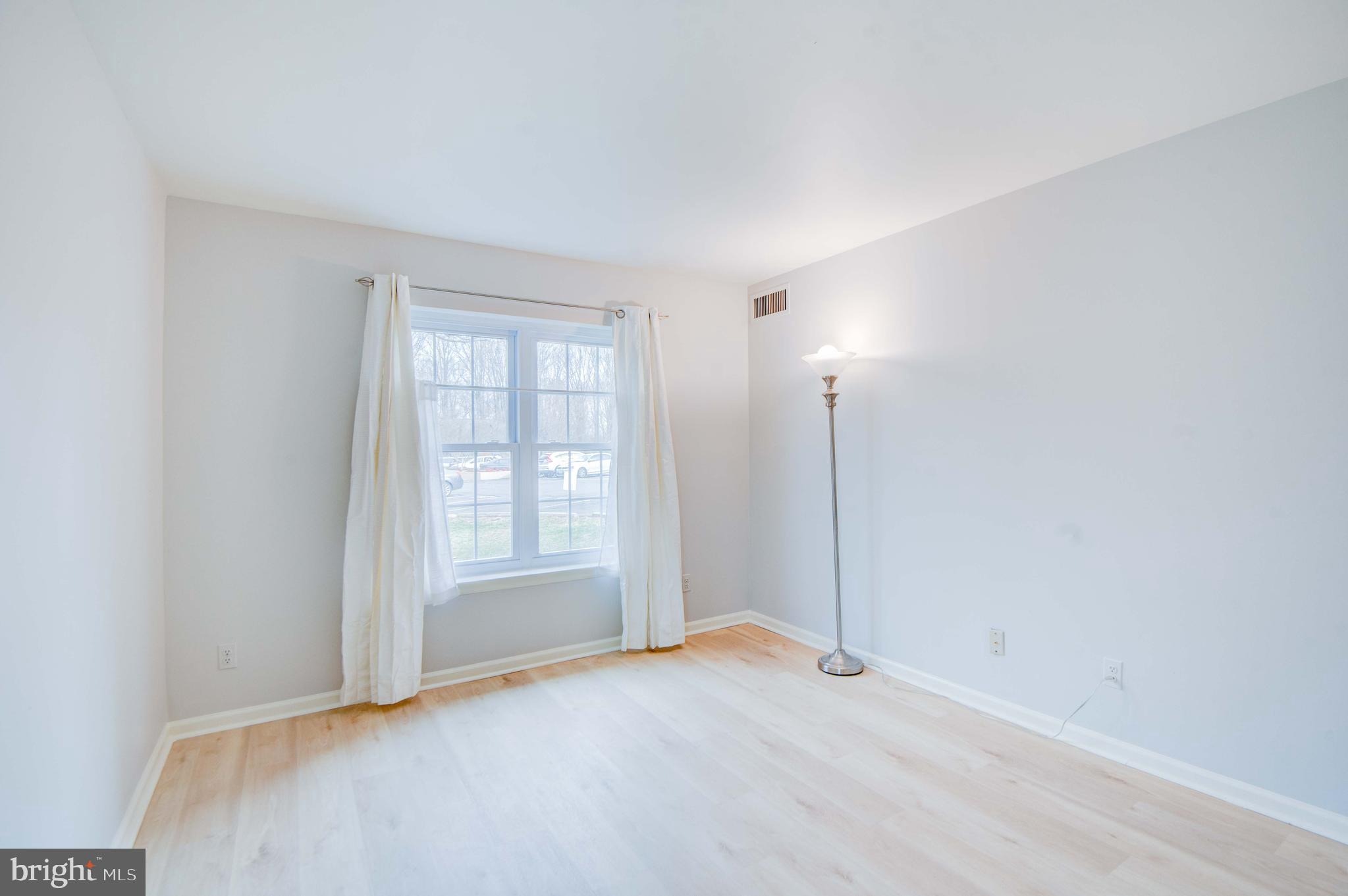 BURKE COVE - Residential Lease