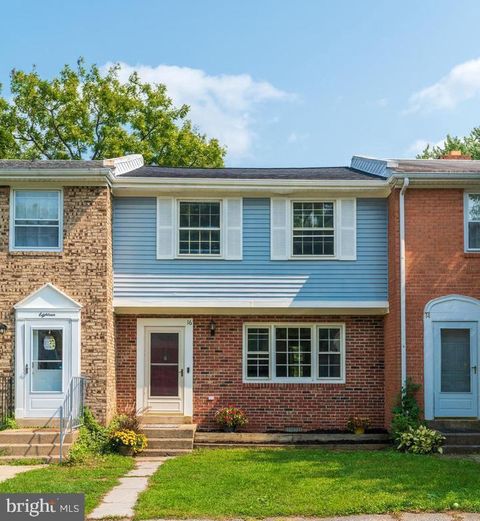 16 SYDNOR STREET HAMILTON VA 20158
