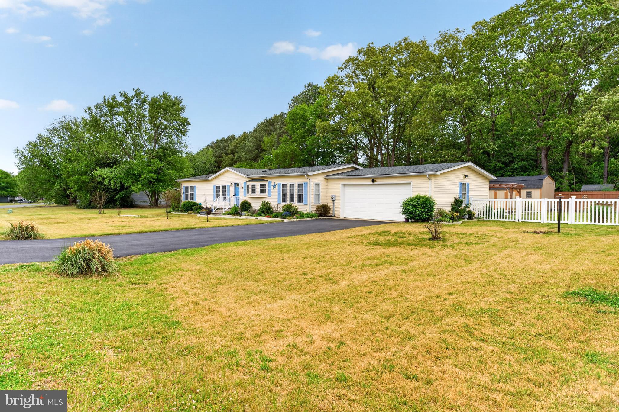 MEADOWS ON CUBBAGE POND - Residential