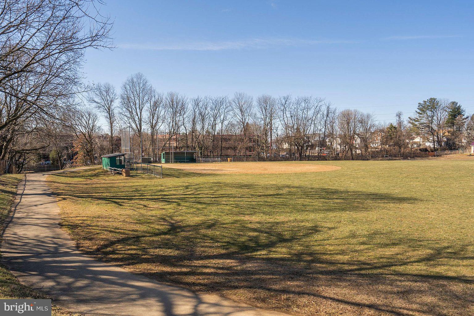 RADNOR HOUSE - Residential