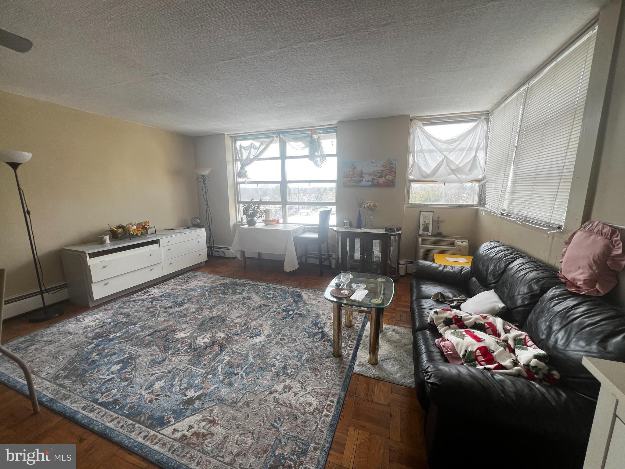 RADNOR HOUSE - Residential