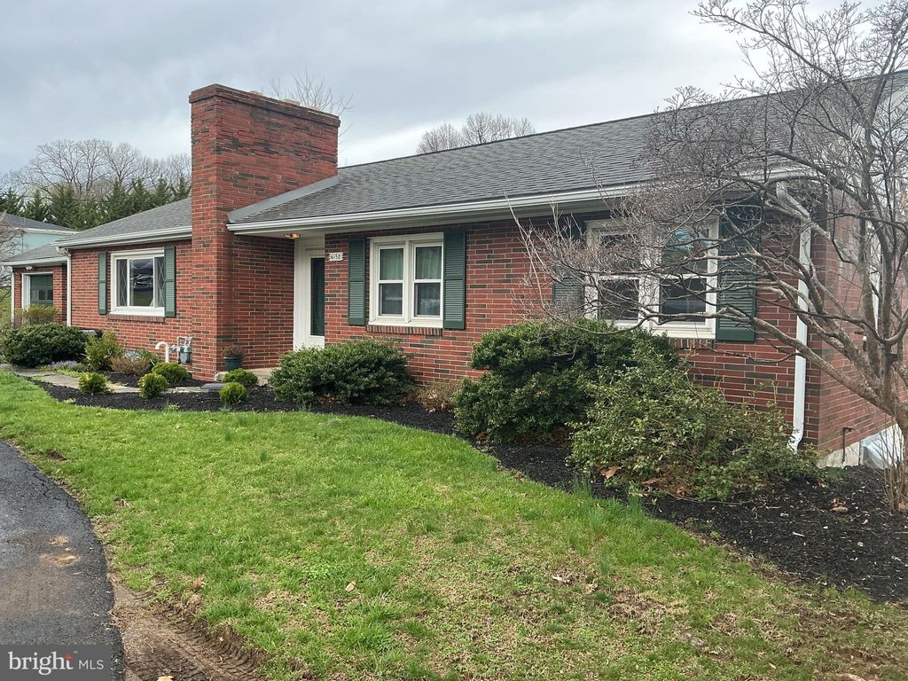 Photo of 6150 Chambers Hill Road, HARRISBURG, PA 17111 (MLS # PADA2058424)