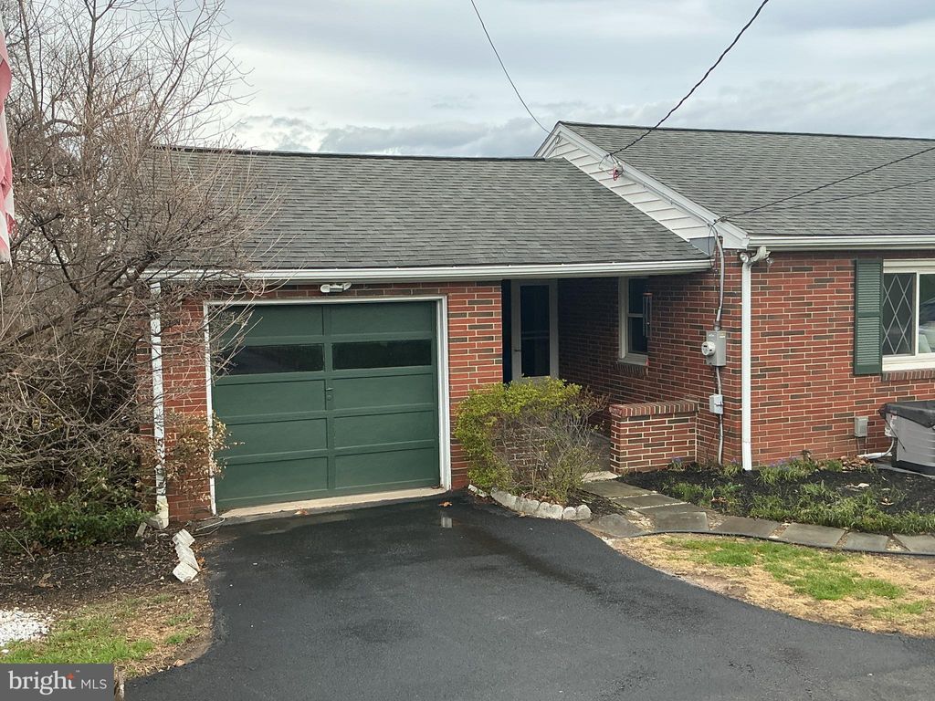 Photo of 6150 Chambers Hill Road, HARRISBURG, PA 17111 (MLS # PADA2058424)