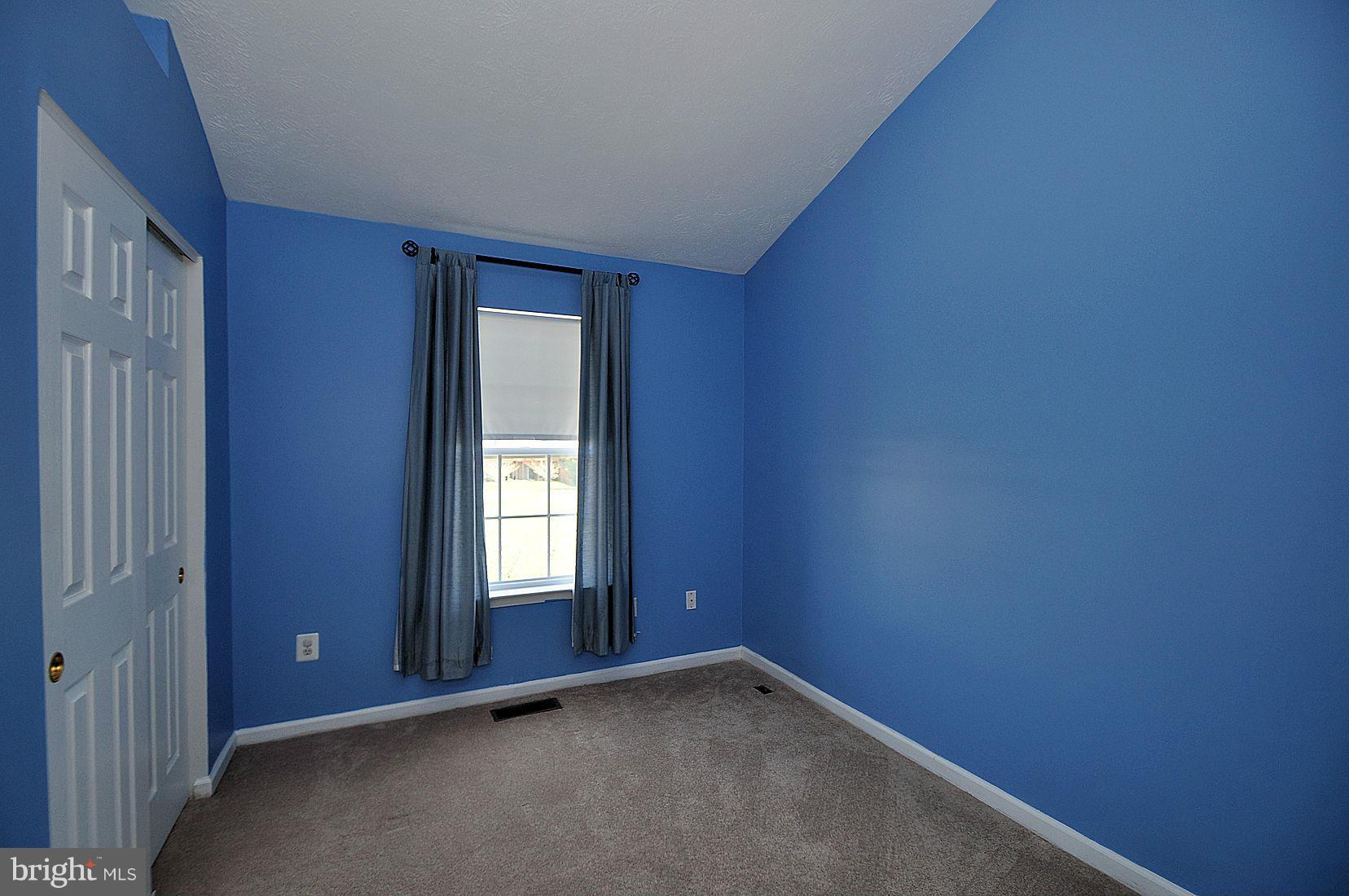 FARMINGTON VILLAGE - Residential Lease