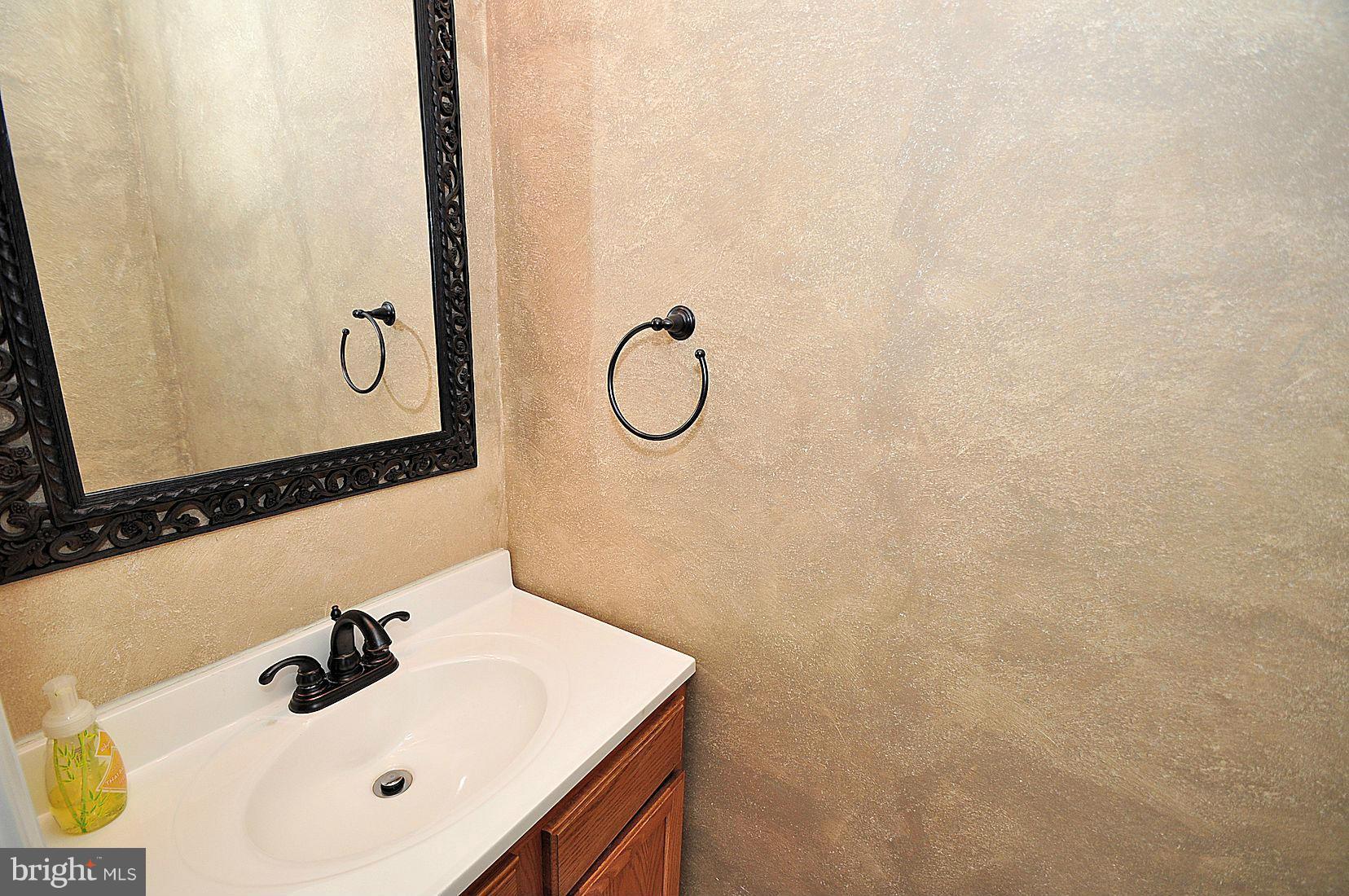 FARMINGTON VILLAGE - Residential Lease