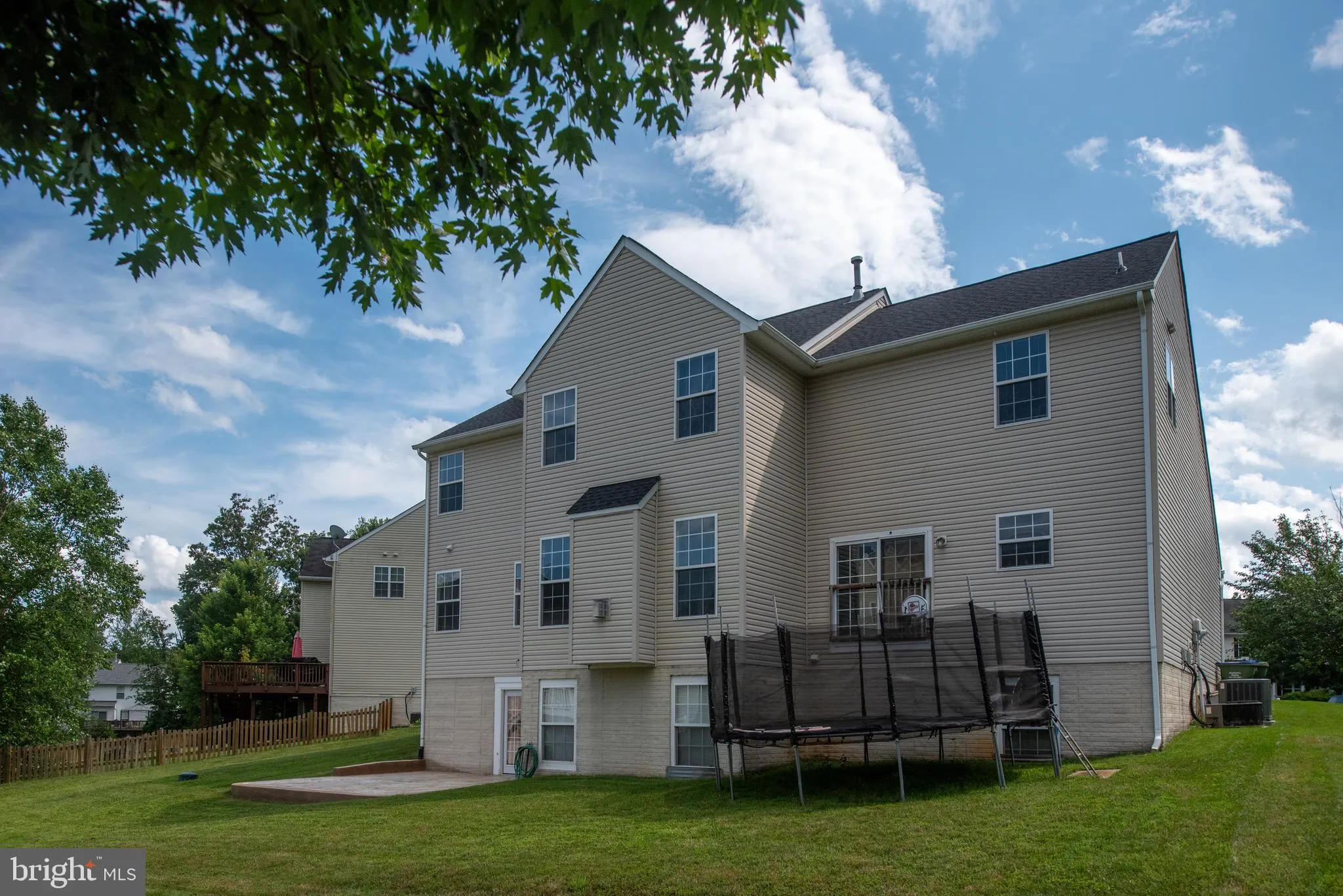 Stafford, Virginia 22556, United States, 5 Bedrooms Bedrooms, ,3 BathroomsBathrooms,Residential,Pending,156575