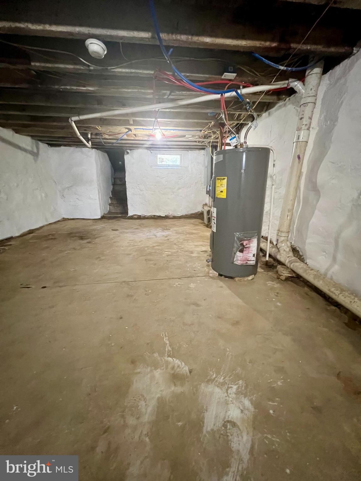 ELMWOOD PARK - Residential Lease