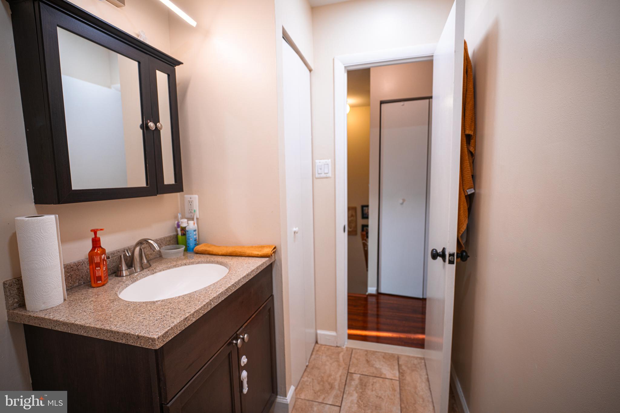 WHISKEY BOTTOM - Residential