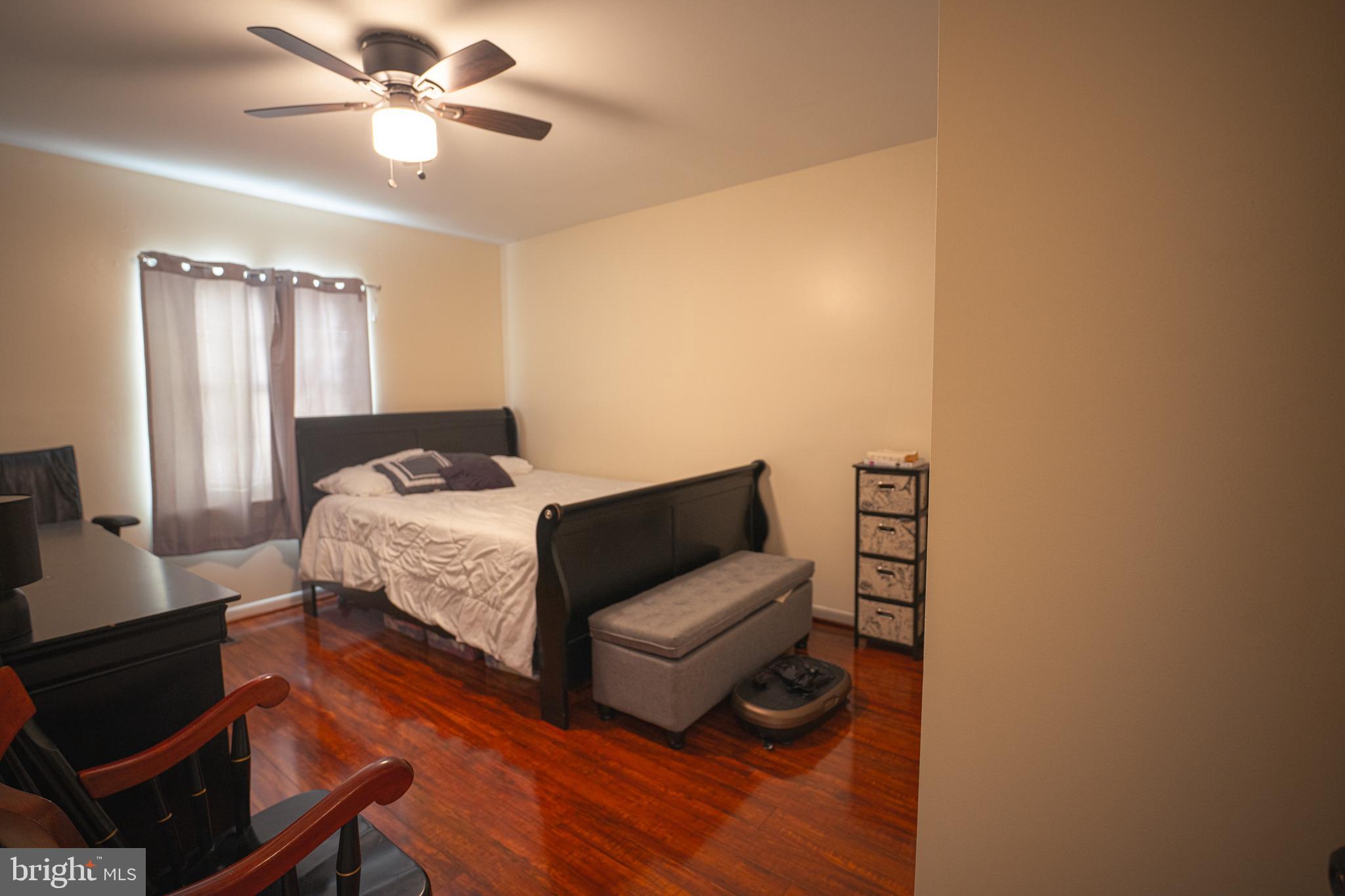 WHISKEY BOTTOM - Residential