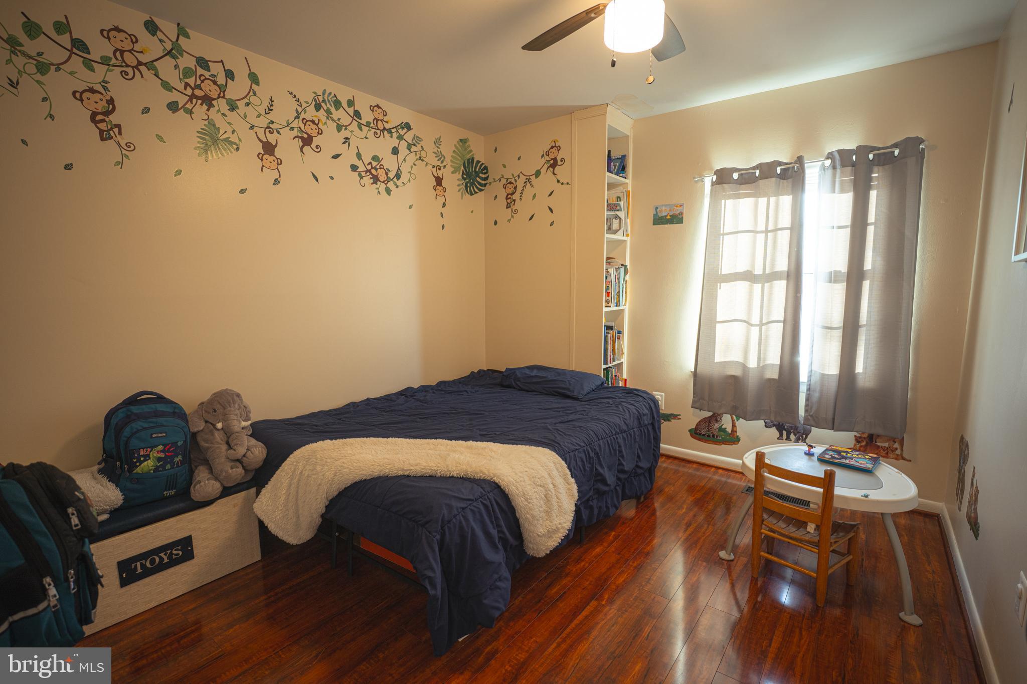 WHISKEY BOTTOM - Residential