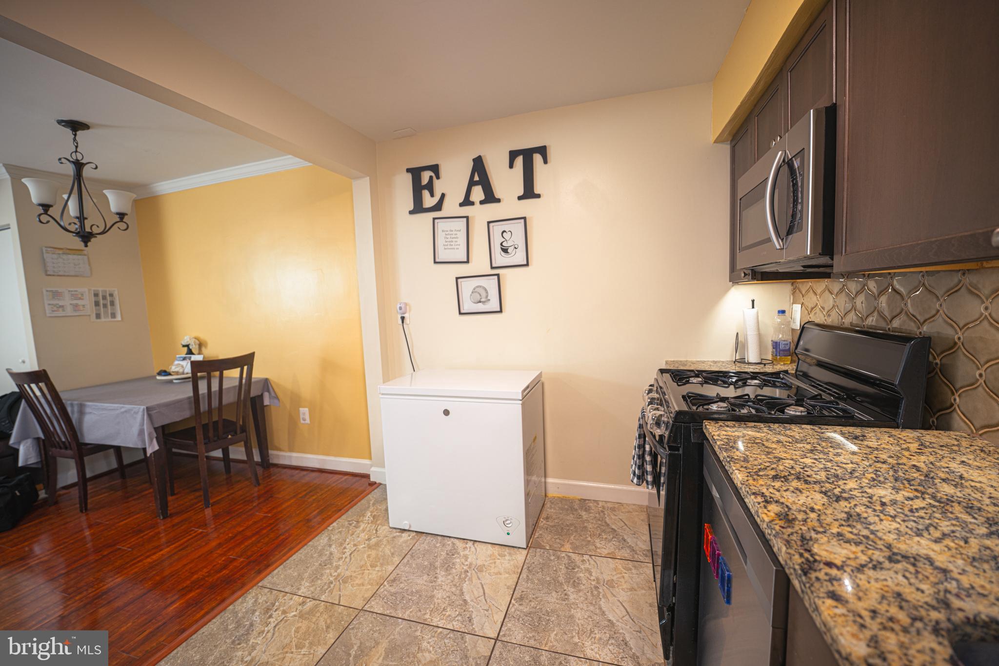 WHISKEY BOTTOM - Residential