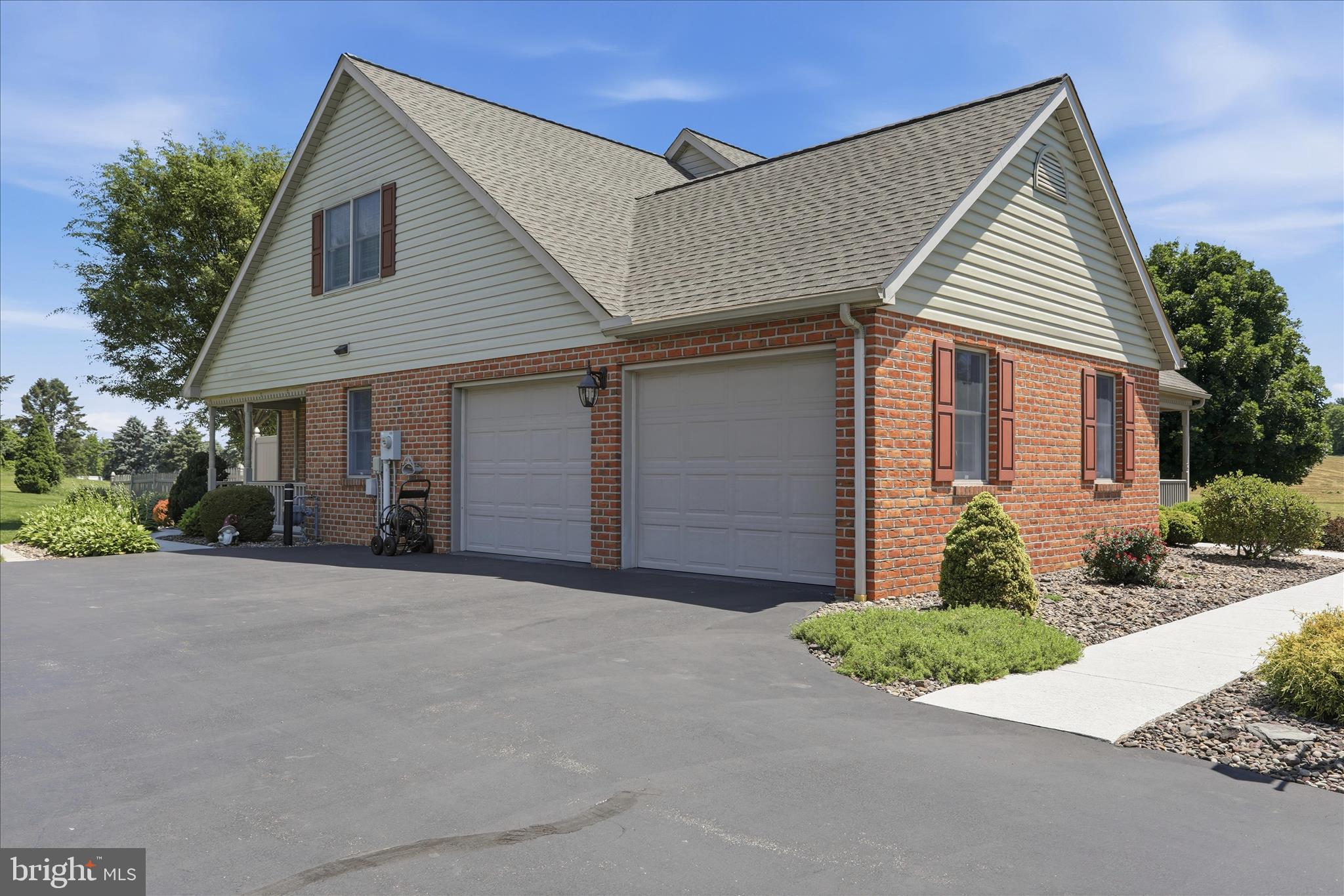 255 AUDUBON COURT