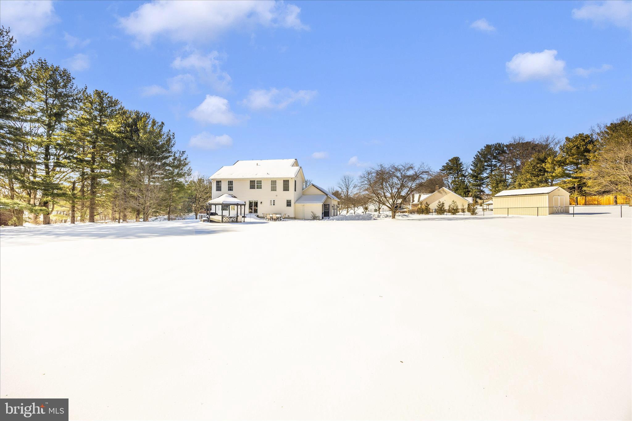 JEFFERSON COURT - Residential