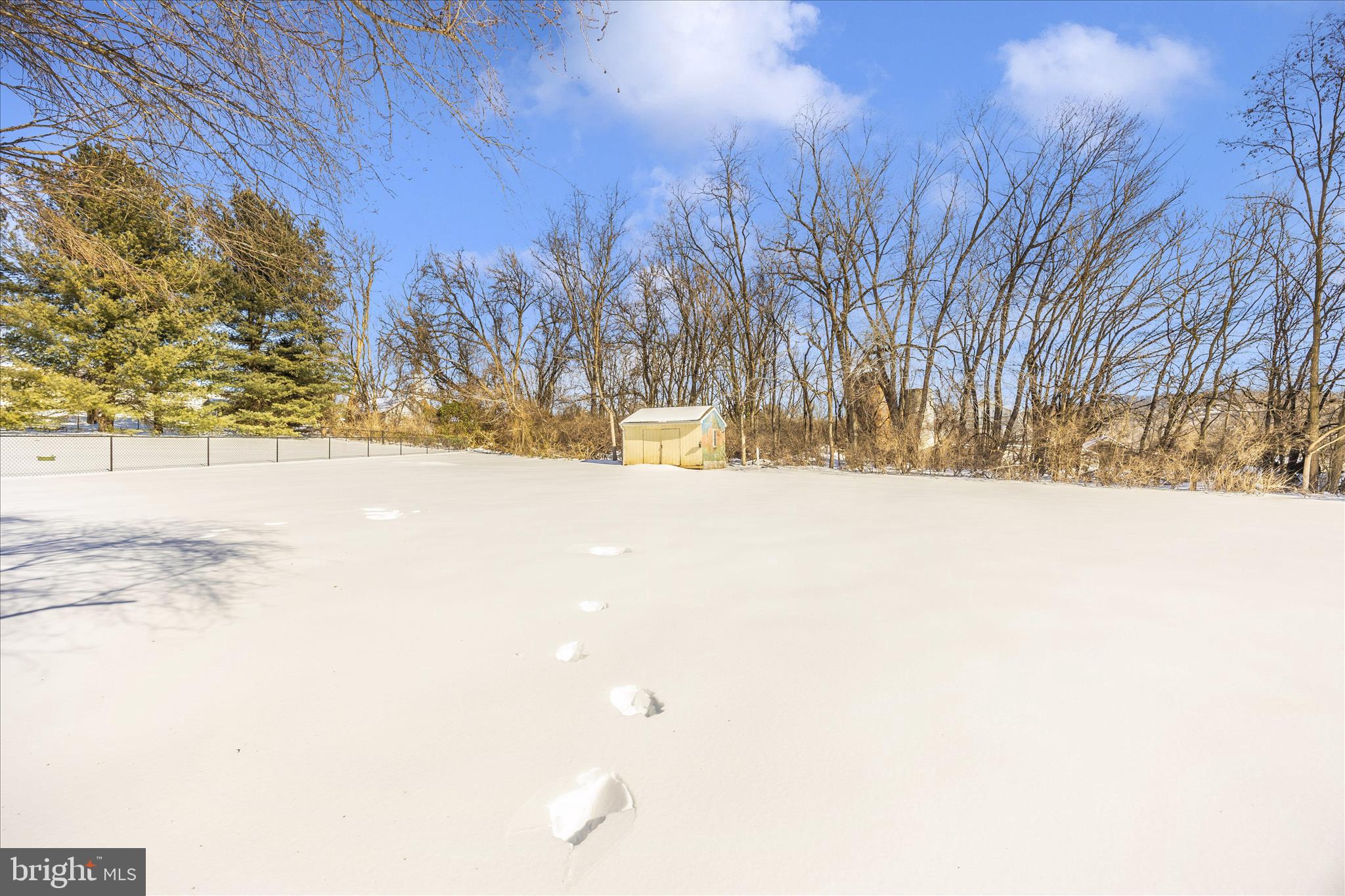 JEFFERSON COURT - Residential