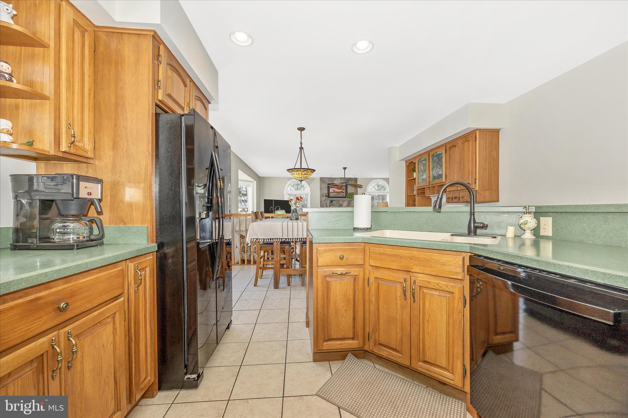 JEFFERSON COURT - Residential