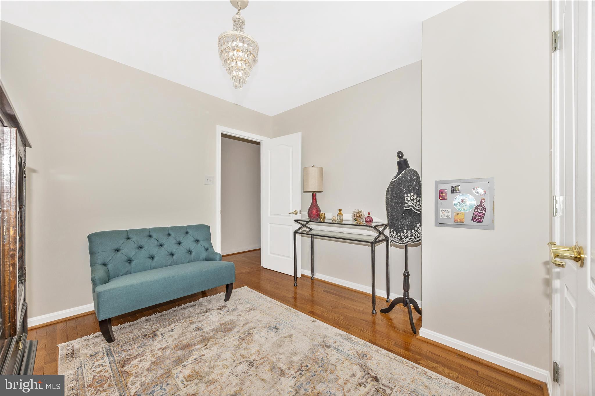 JEFFERSON COURT - Residential