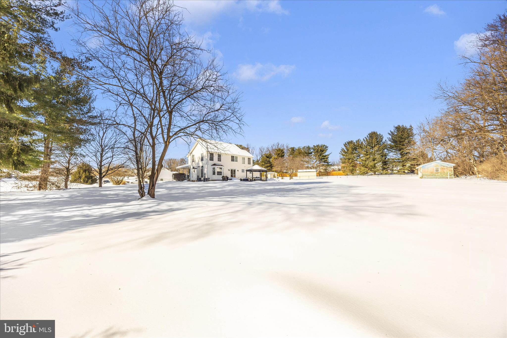 JEFFERSON COURT - Residential