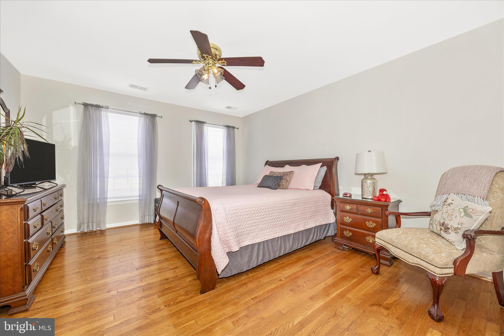 JEFFERSON COURT - Residential