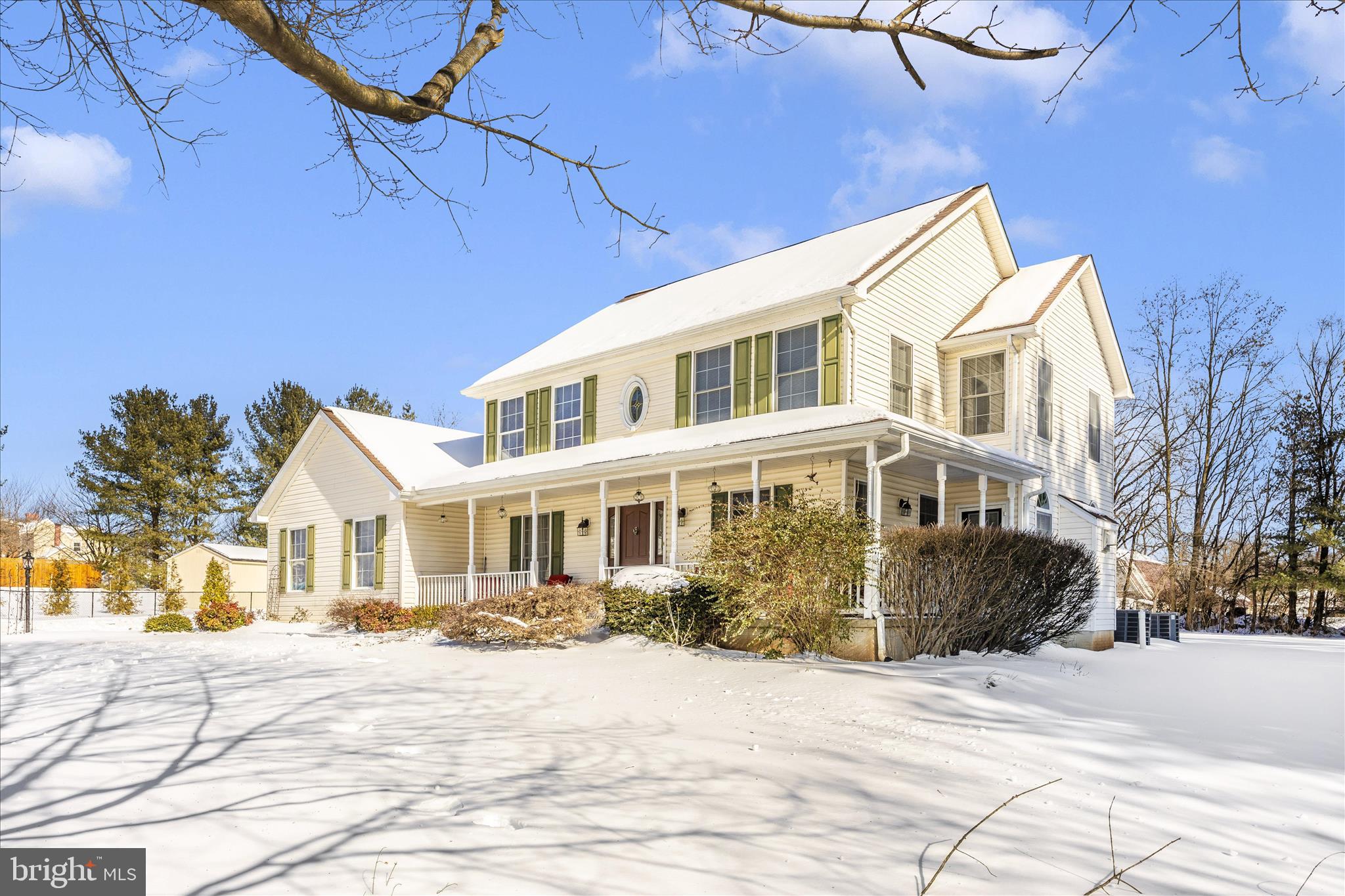 JEFFERSON COURT - Residential