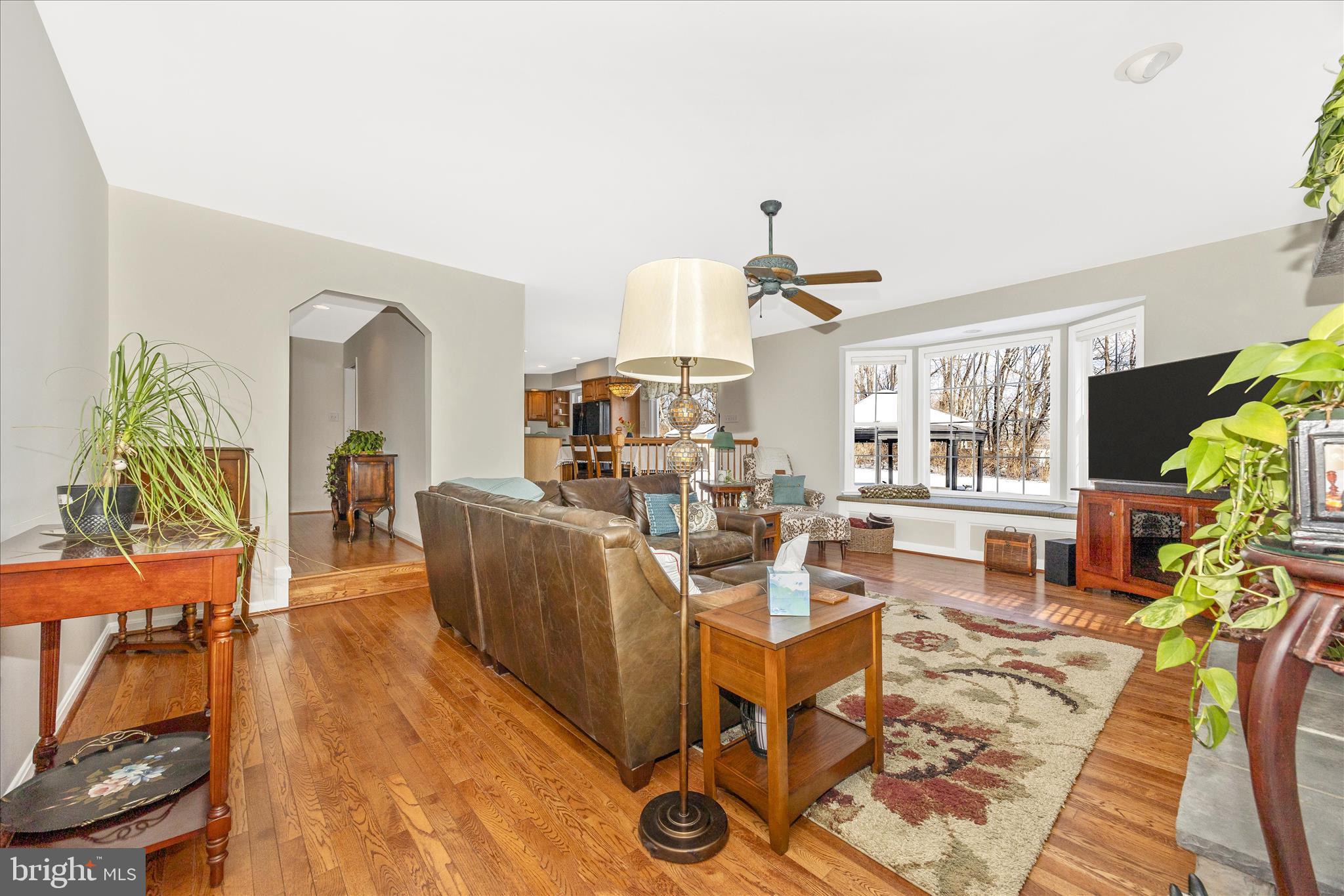 JEFFERSON COURT - Residential