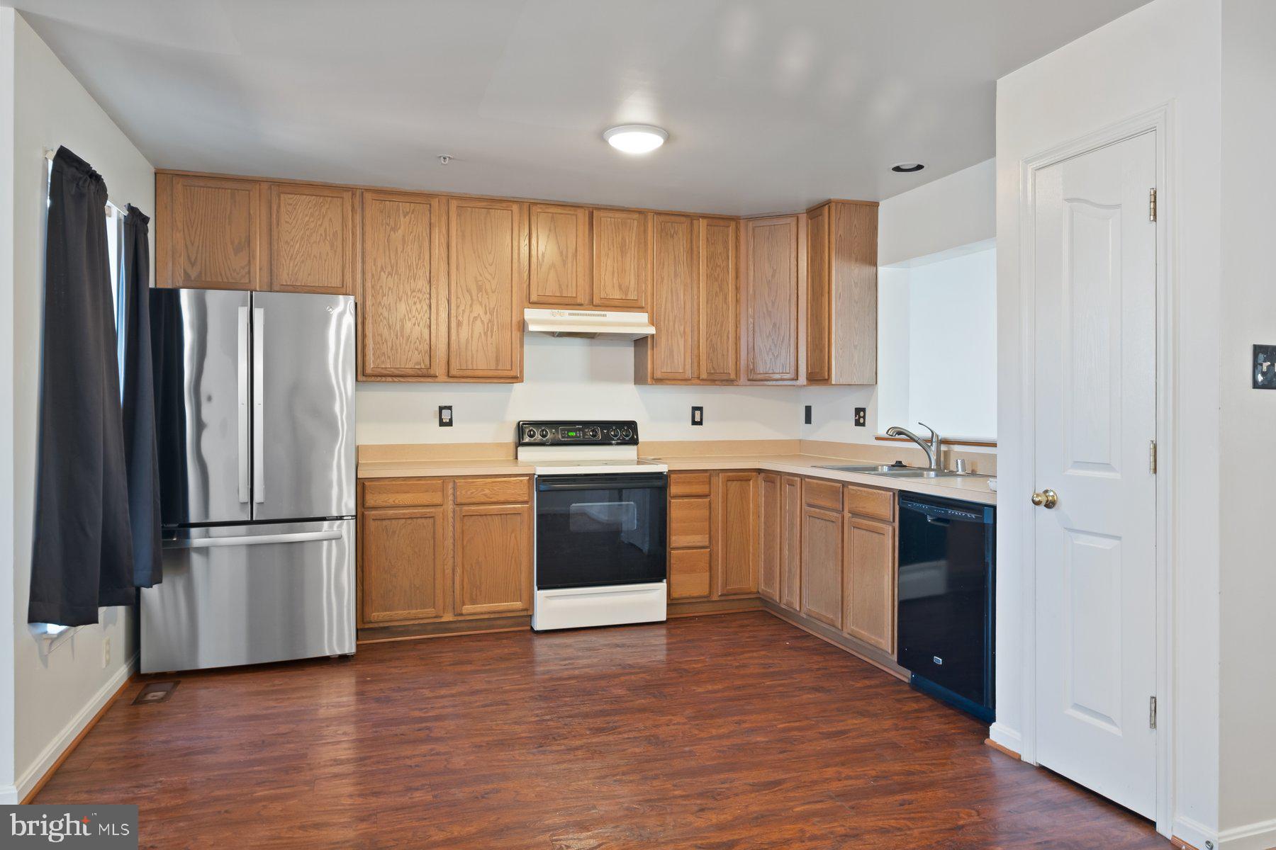 CHARLES CROSSING - Residential