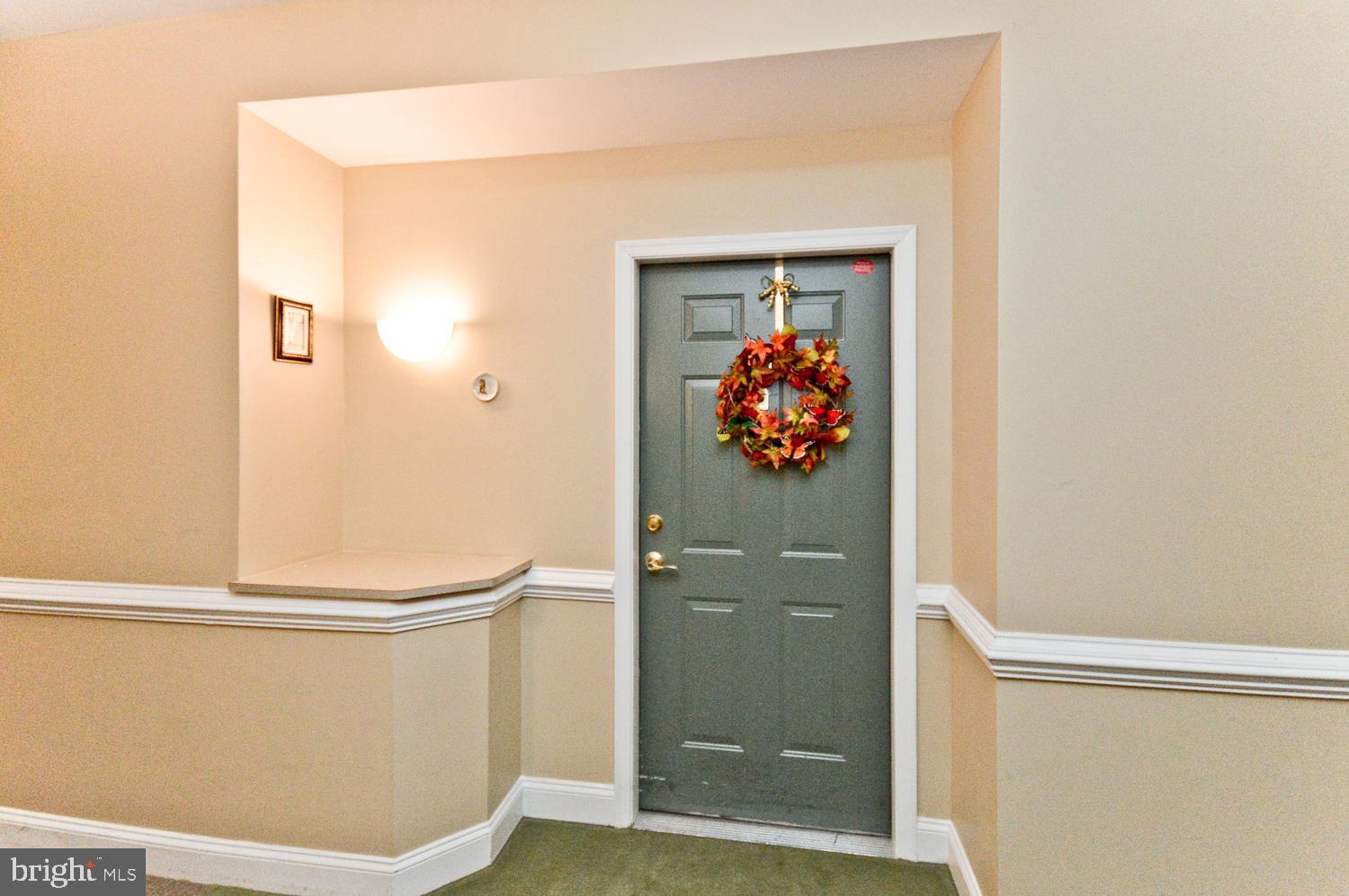 CAMERON GROVE CONDO IV> - Residential Lease