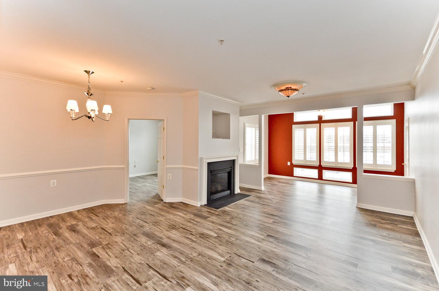 CAMERON GROVE CONDO IV> - Residential Lease