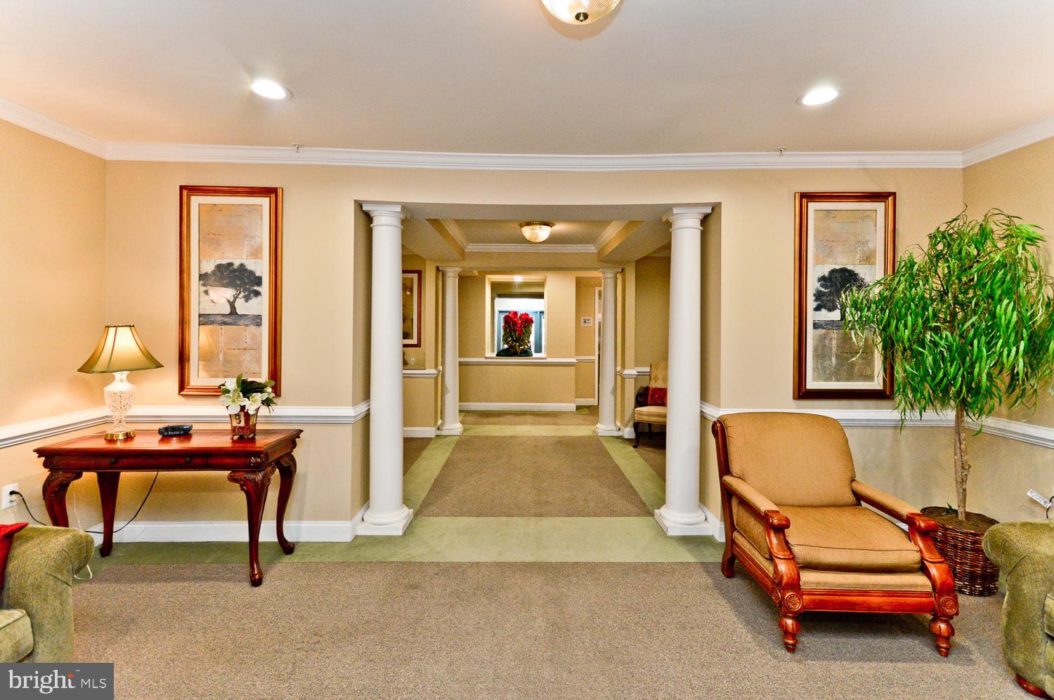 CAMERON GROVE CONDO IV> - Residential Lease