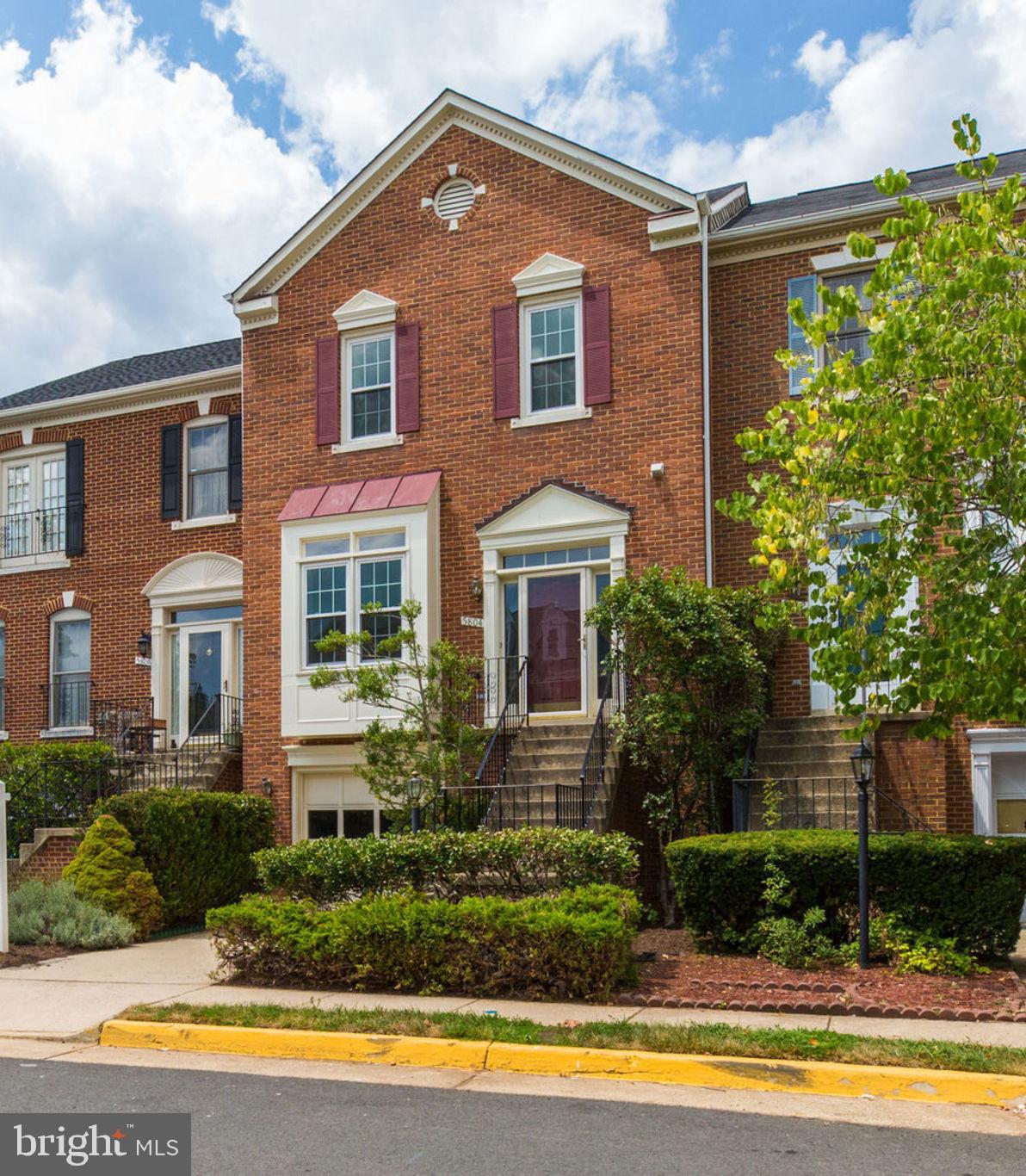 LIFESTYLE AT SULLY STATION - Residential