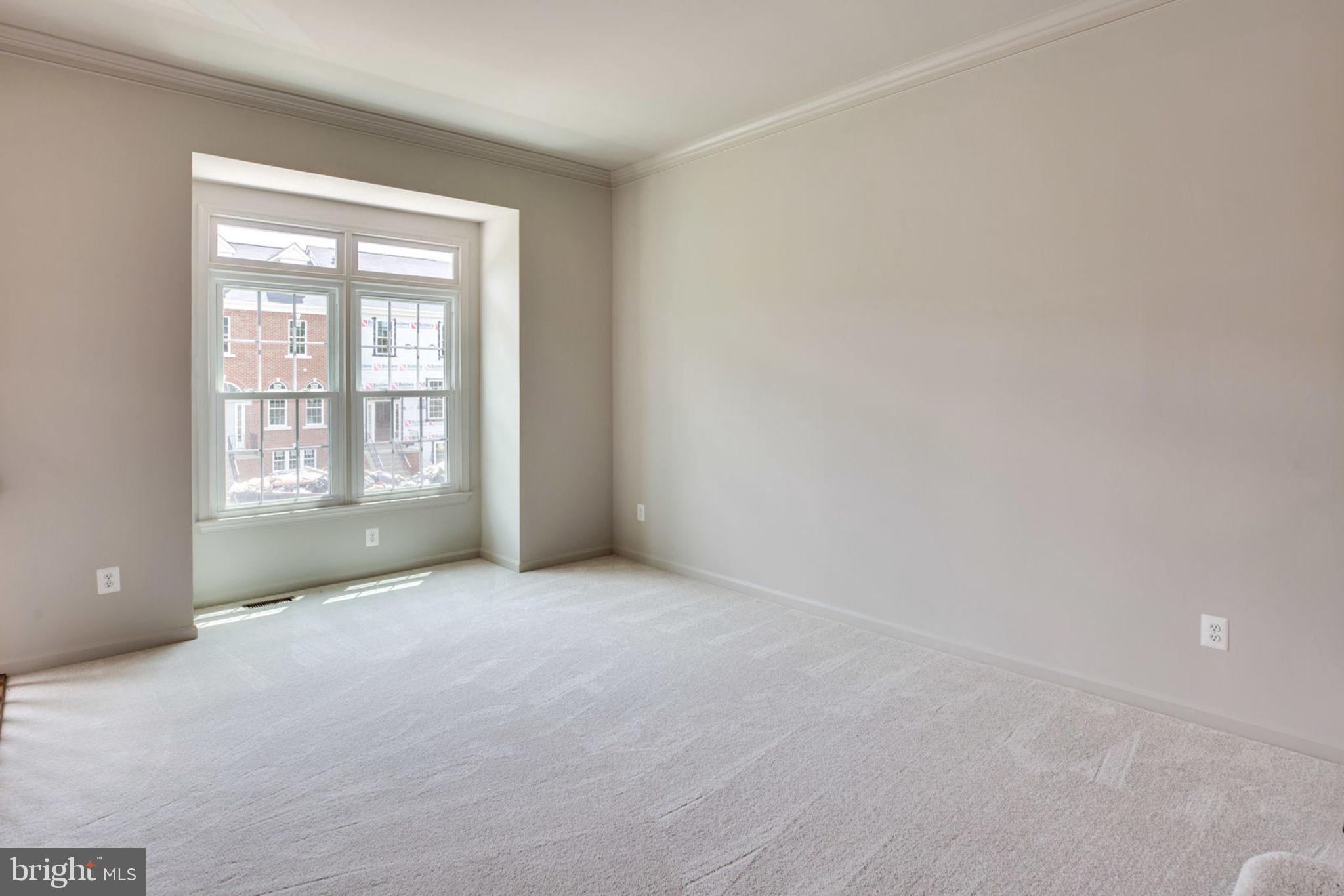 LIFESTYLE AT SULLY STATION - Residential