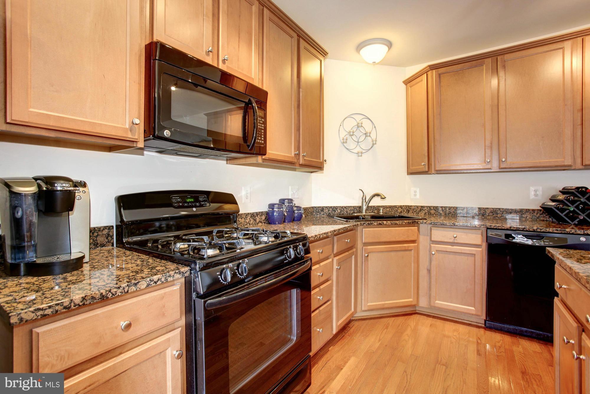 PARADISE/THE RESIDENCES - Residential