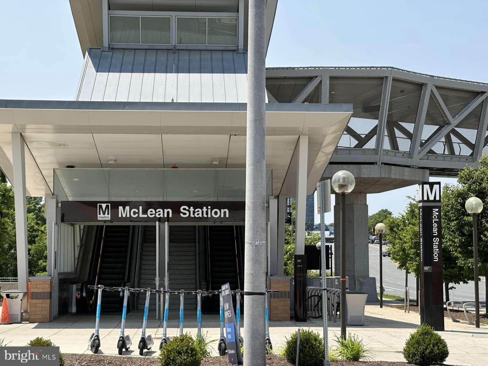 FOUNTAINS AT MCLEAN - Residential
