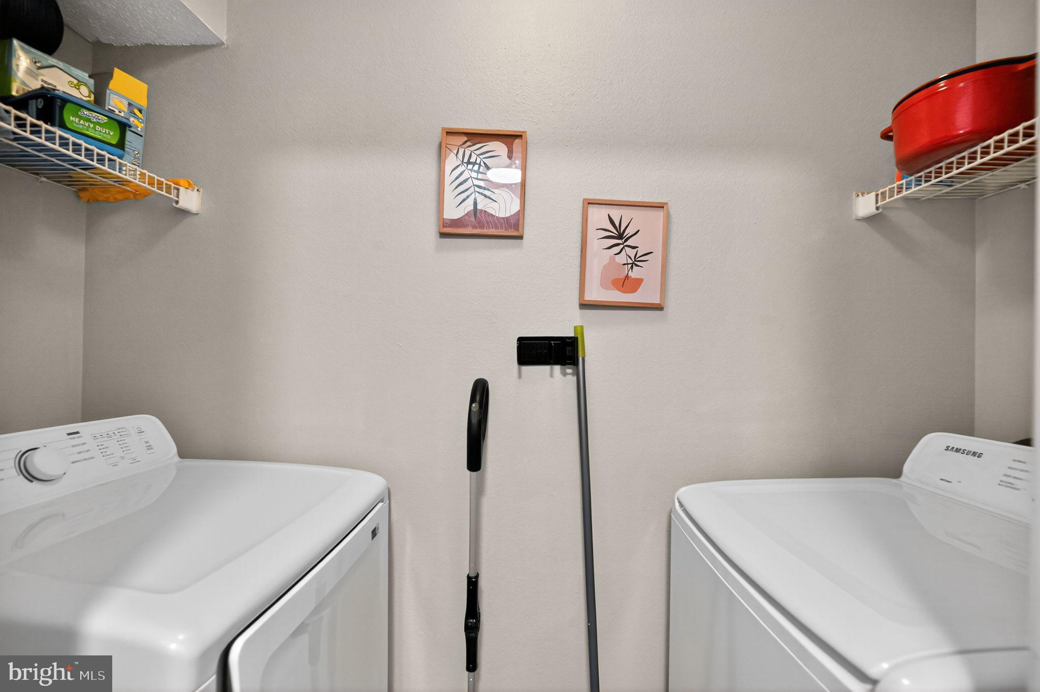 FOUNTAINS AT MCLEAN - Residential