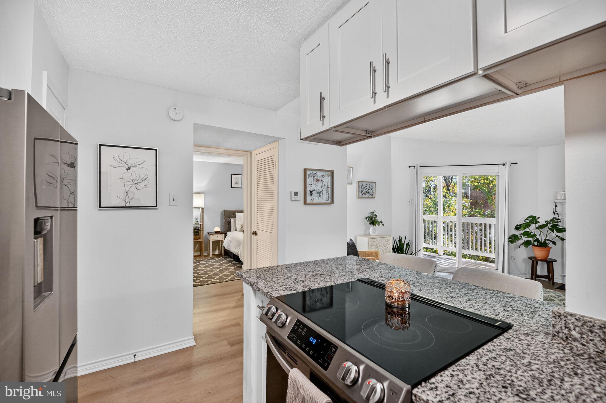 FOUNTAINS AT MCLEAN - Residential