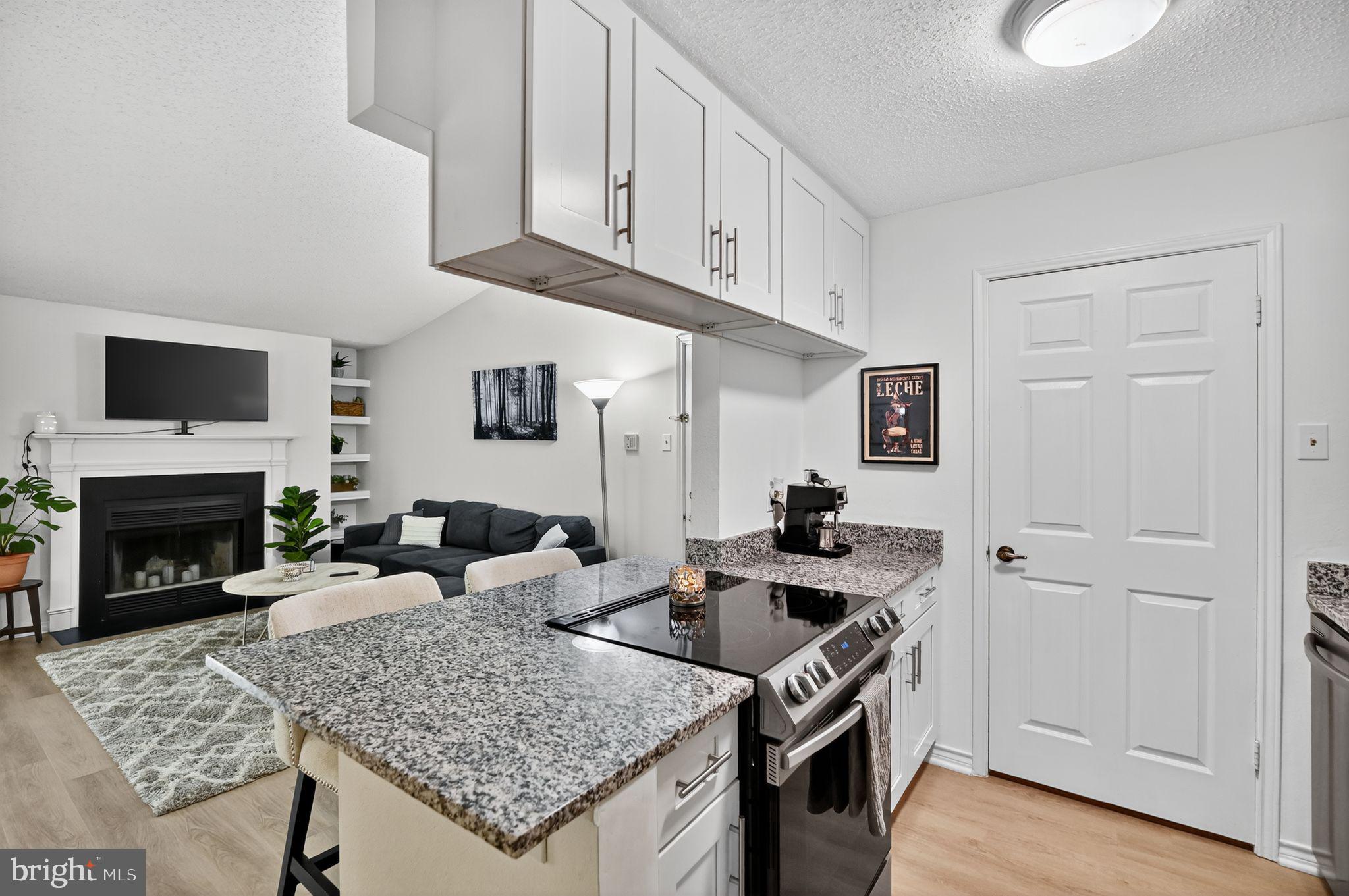 FOUNTAINS AT MCLEAN - Residential