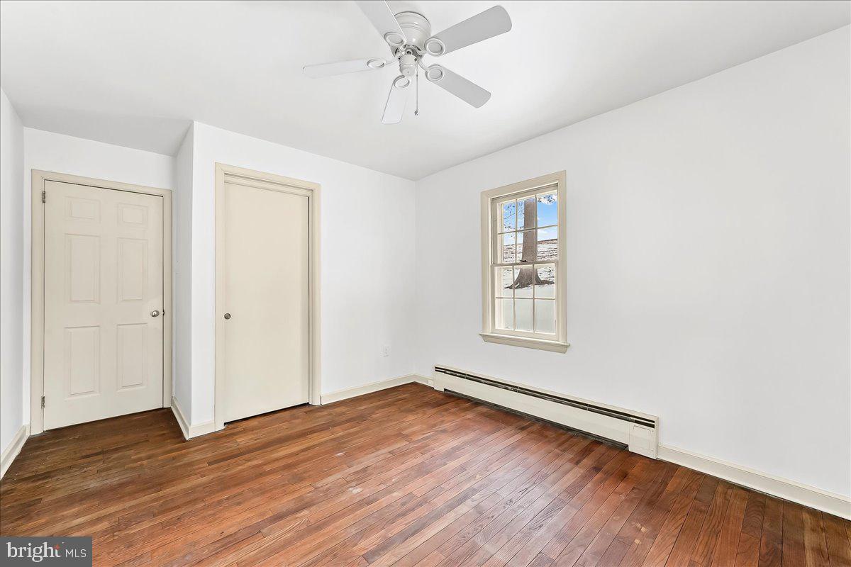 HUNTVIEW AT HORSES - Residential