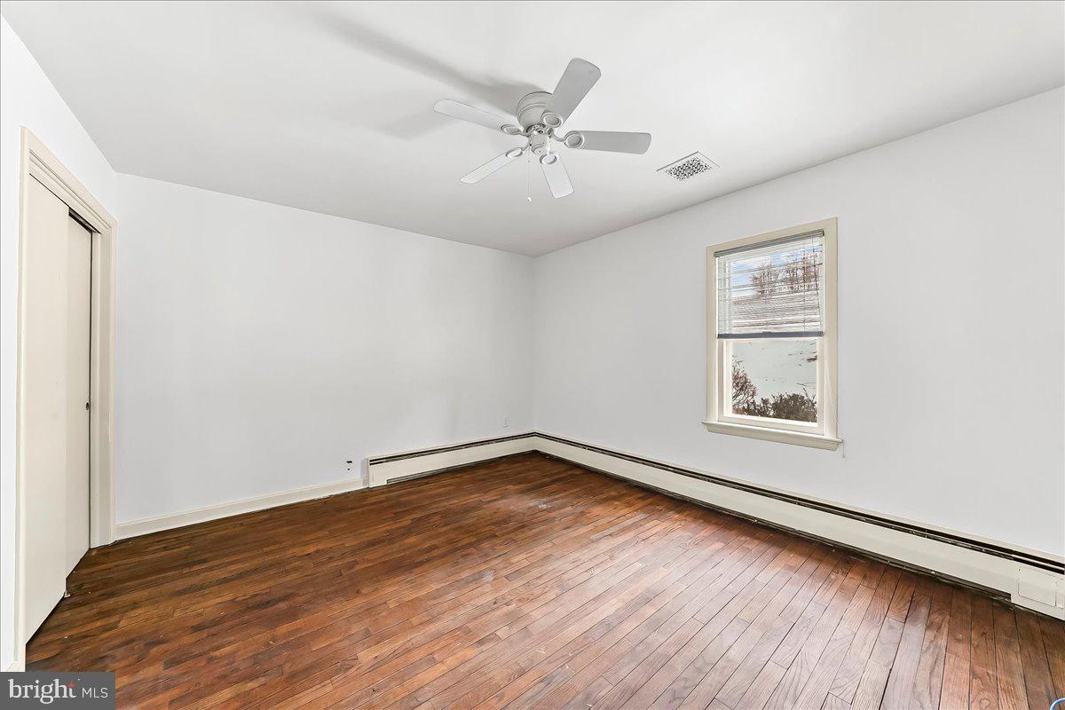 HUNTVIEW AT HORSES - Residential