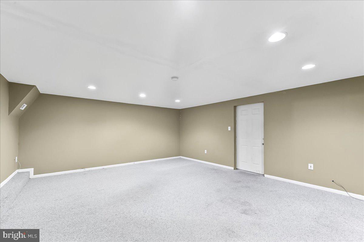 HUNTVIEW AT HORSES - Residential