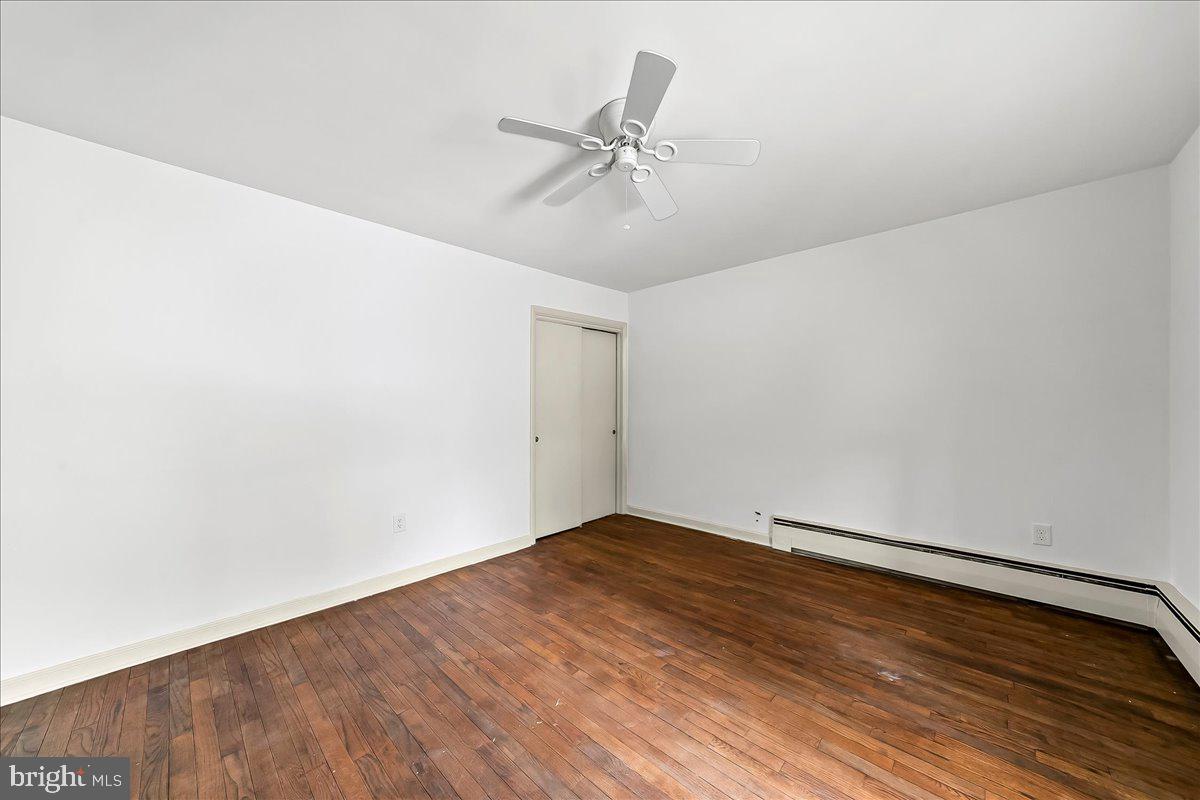 HUNTVIEW AT HORSES - Residential