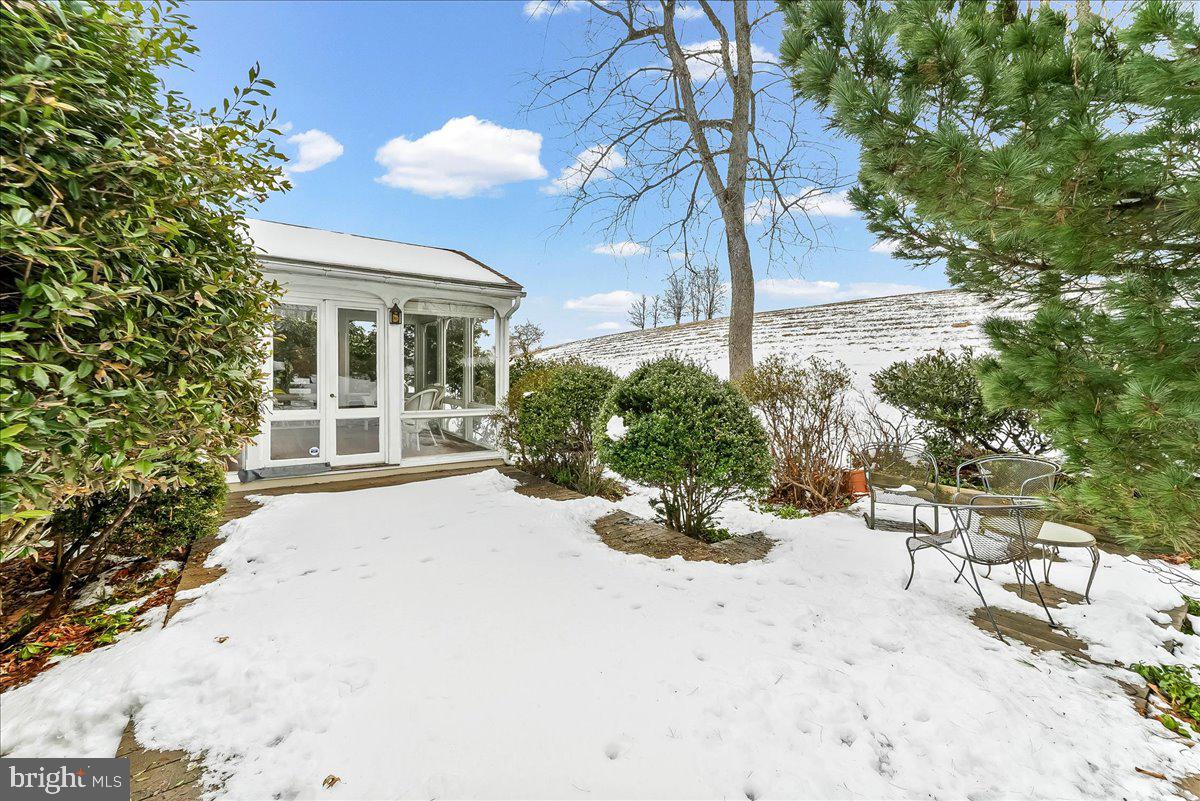 HUNTVIEW AT HORSES - Residential