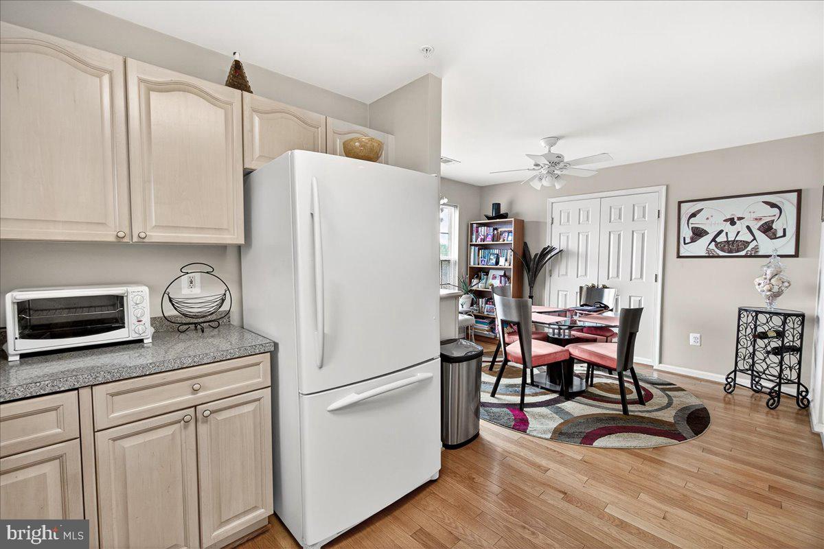 BALLENGER CREEK CENTER POND - Residential