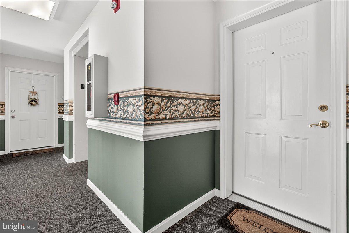 BALLENGER CREEK CENTER POND - Residential